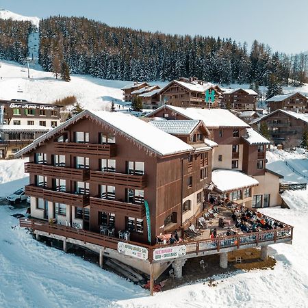 Hotel Emeraude Пезе-Нанкруа Экстерьер фото