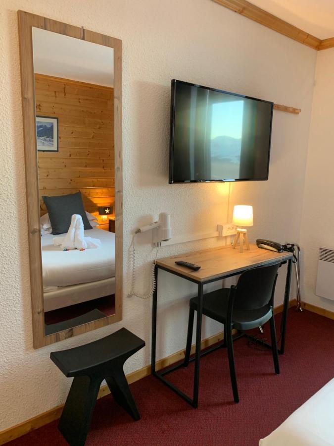 Hotel Emeraude Пезе-Нанкруа Экстерьер фото