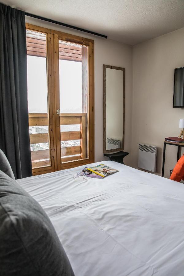 Hotel Emeraude Пезе-Нанкруа Экстерьер фото